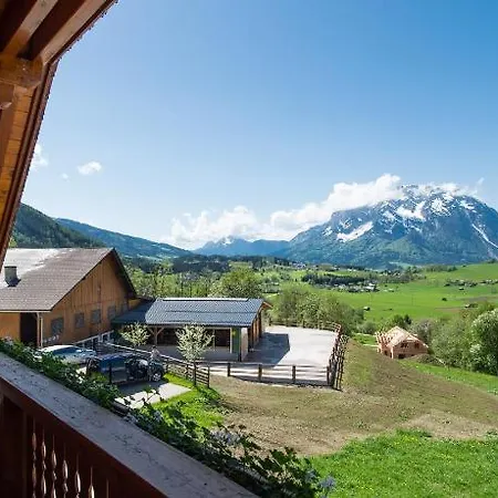 Huettstaedterhof Familie Poetsch Farm stay *