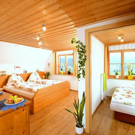 Huettstaedterhof Familie Poetsch Feriegård Aigen im Ennstal