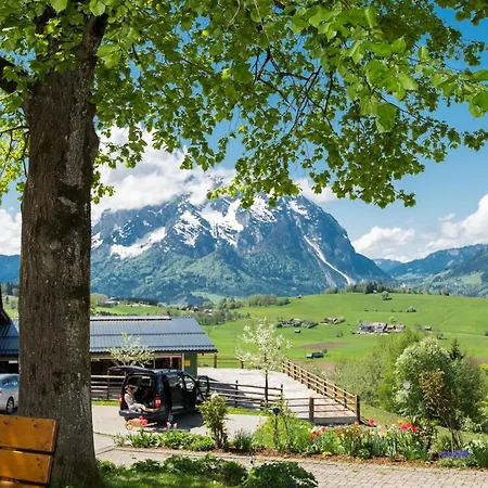 Huettstaedterhof Familie Poetsch Feriegård Aigen im Ennstal