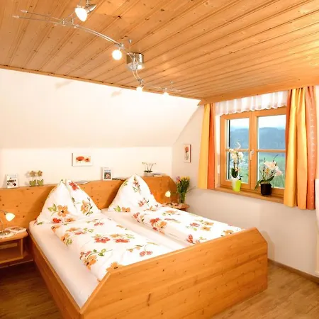 Farm stay Huettstaedterhof Familie Poetsch Aigen im Ennstal