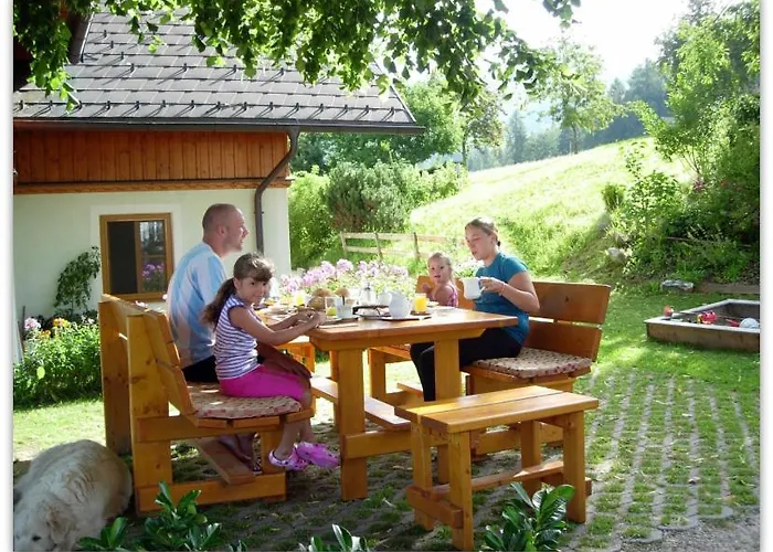 Huettstaedterhof Familie Poetsch مزرعة للإقامة آيغن إم إنشتال